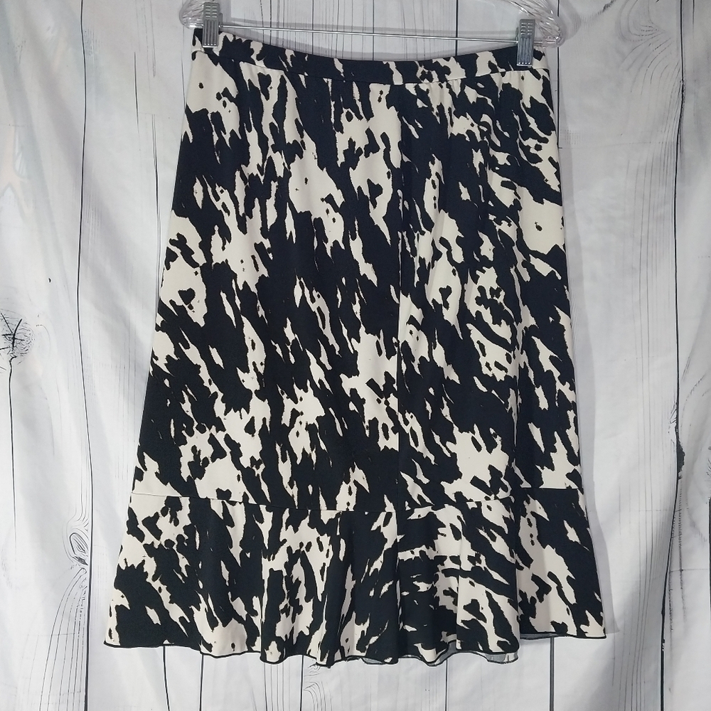 Evan Picone Black and Cream Abstract Print Pull-On Women's Modest Skirt